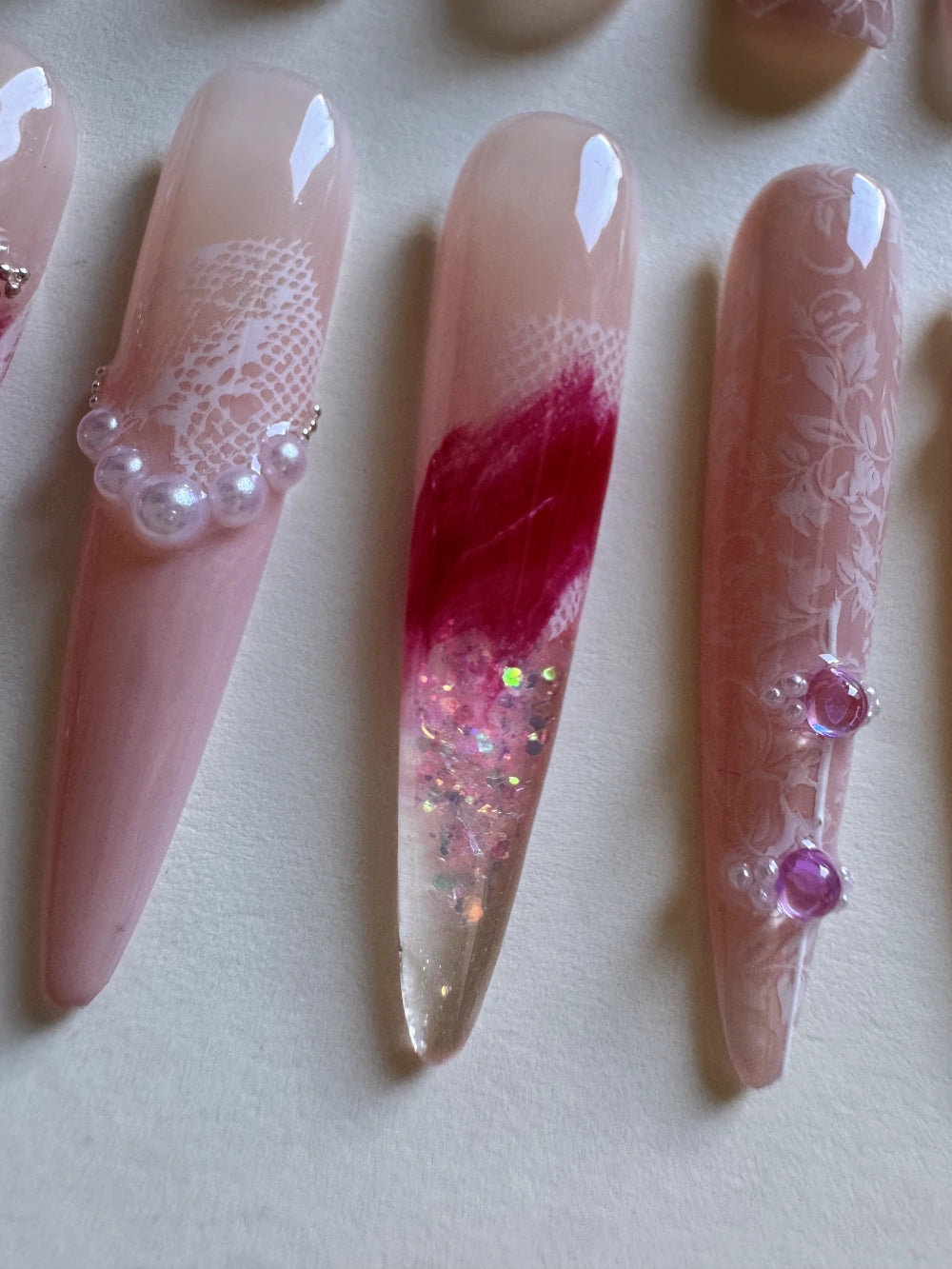 Moon Grace Hand Drawn New Chinese Style Gradient Cheongsam Floral Design Flowing Sand Nail Art