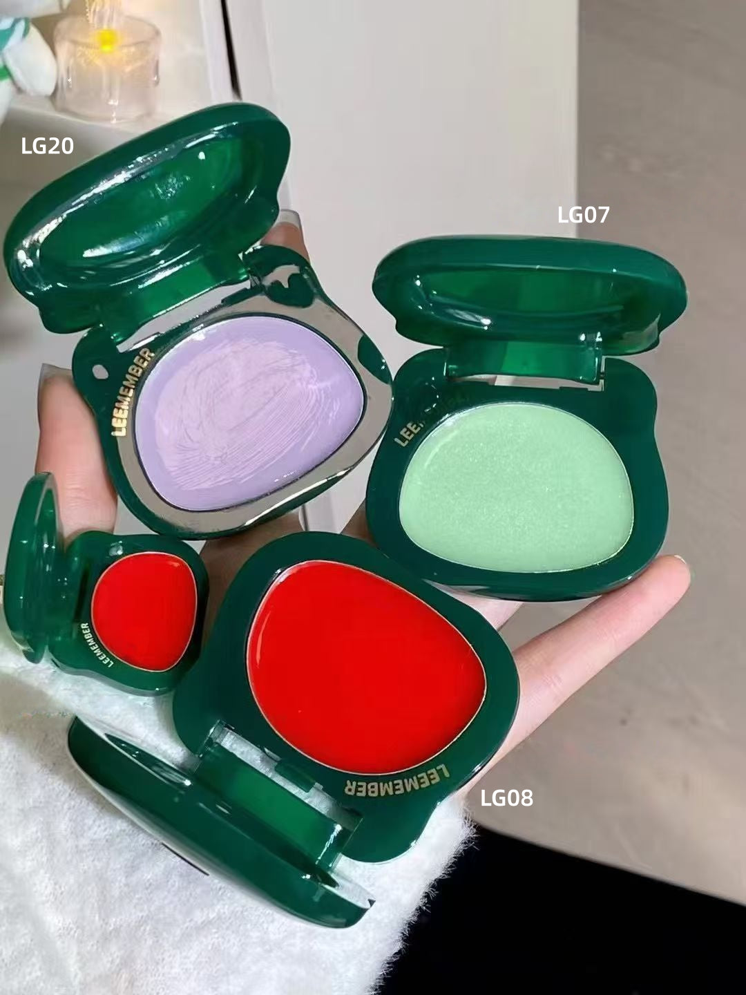 LEEMEMBER Purple Floral Bear Hydrating Cream Blush 4g